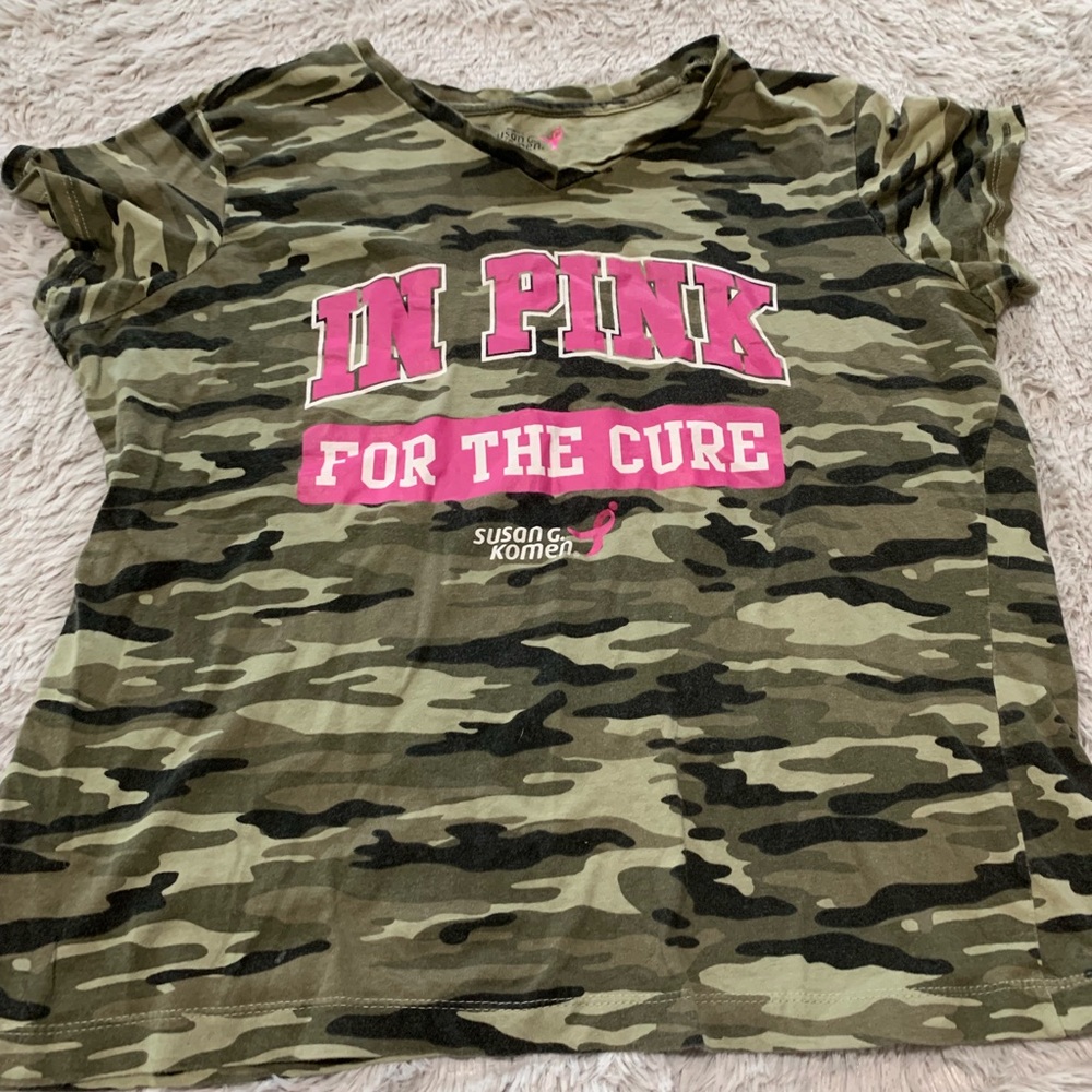 Susan G. Komen camo breast cancer awareness top